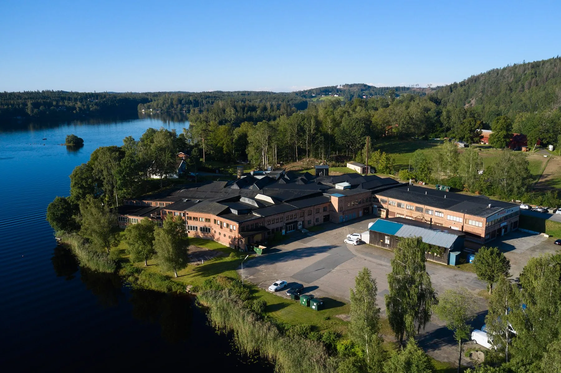Work Inn Stigens Fabriker, Sandared